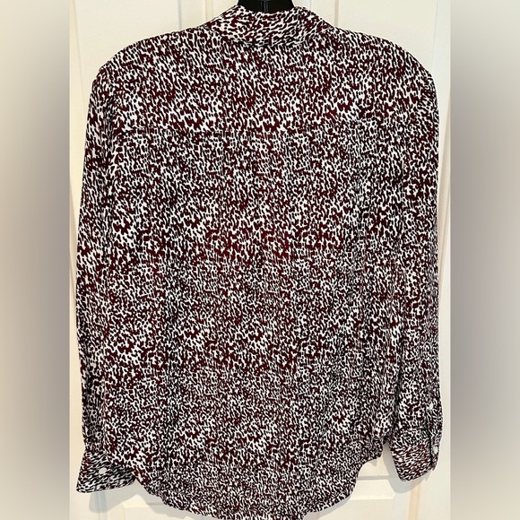 100% Silk Single Button Key Hole Collar Abstract Floral Print - Picture 3 of 5